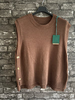 Load image into Gallery viewer, 3 Button Tank Top
